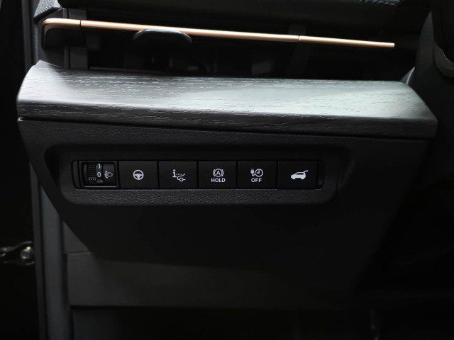 Used 2023 Nissan Ariya FWD image 34