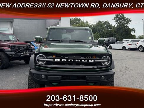 Used 2024 Ford Bronco Outer Banks w/ Sasquatch Package AWD/4WD image 8