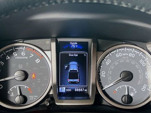 Used 2021 Toyota Tacoma SR5 image 13