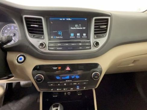 Used 2016 Hyundai Tucson Limited AWD/4WD image 30