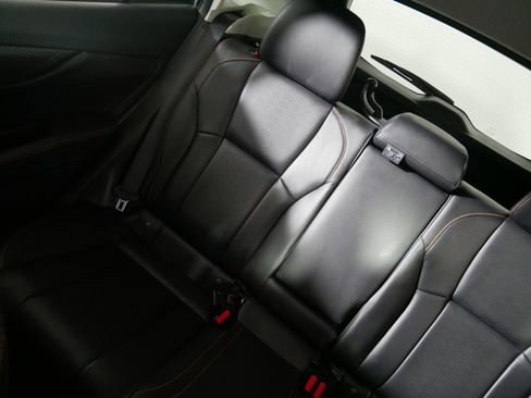 Used 2019 Subaru Crosstrek 2.0i Limited w/ Moonroof Package w/Navigation image 12