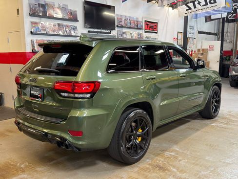 Used 2021 Jeep Grand Cherokee Trackhawk w/ Trailer Tow Group IV AWD/4WD image 6