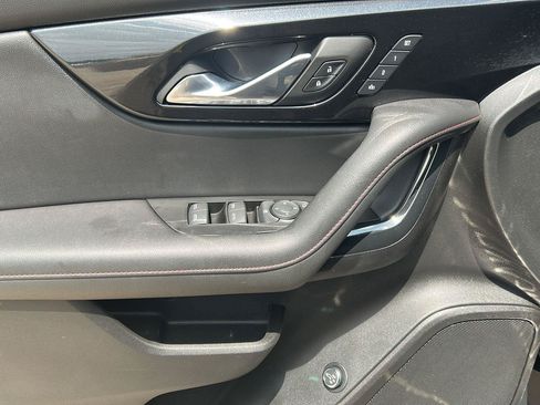 Used 2022 Chevrolet Blazer RS w/ Enhanced Convenience Package FWD image 9