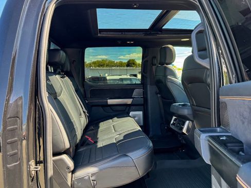 Used 2024 Ford F250 Platinum image 13