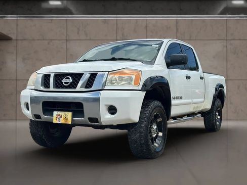 Used 2008 Nissan Titan SE RWD image 3