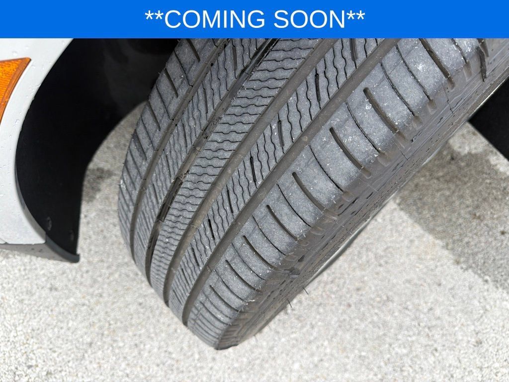 Used 2019 Cadillac XT5 Premium Luxury w/ Driver Assist Package AWD/4WD image 21