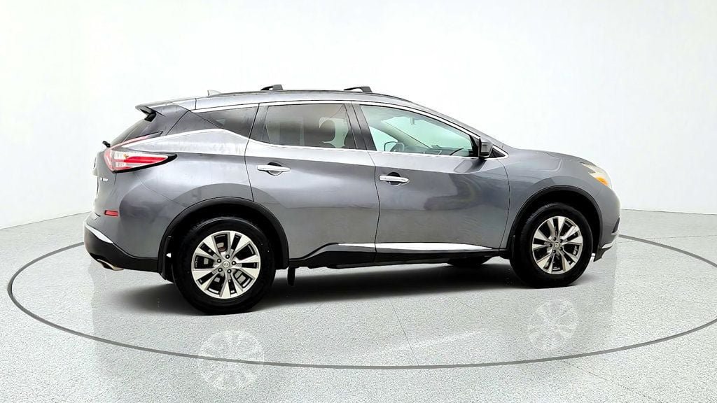 Used 2017 Nissan Murano SV AWD/4WD image 4