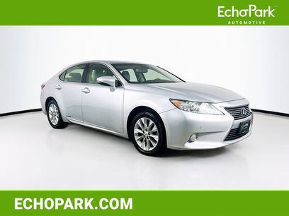 Used 2013 Lexus ES 300h w/ Luxury Pkg