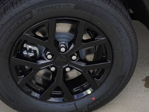 New 2026 Jeep Grand Cherokee L 4WD image 11
