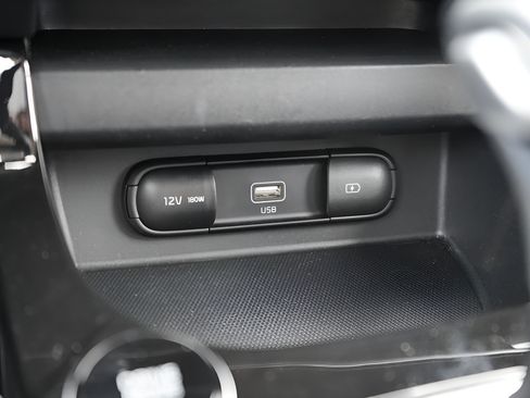 Used 2023 Kia Seltos S FWD image 32