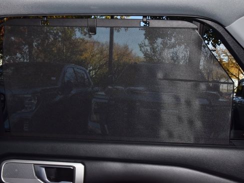 Used 2021 Ford Explorer Limited w/ Equipment Group 301A image 19