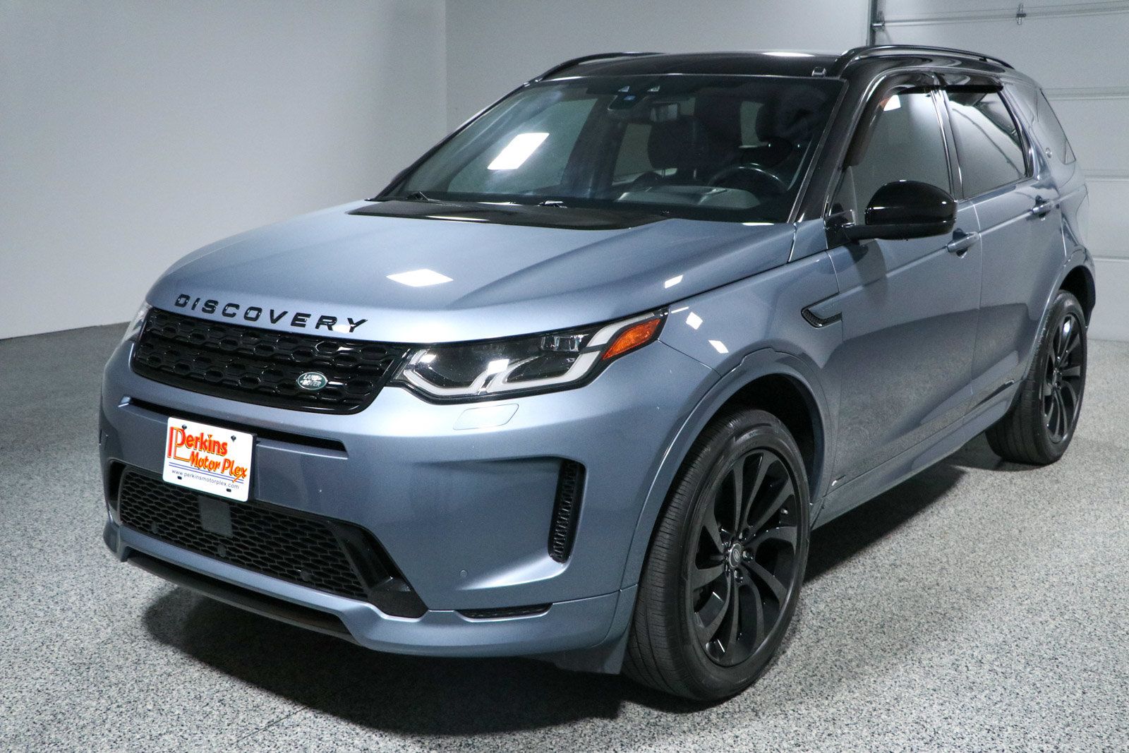 Used 2020 Land Rover Discovery Sport HSE R-Dynamic AWD/4WD image 33