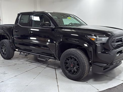 New 2026 Toyota Tacoma SR5 image 3