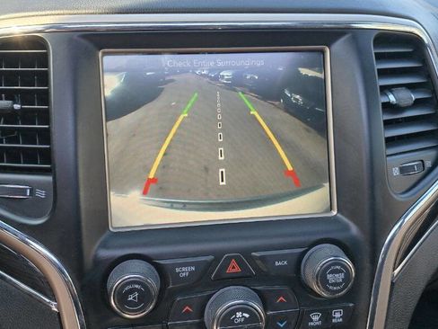 Used 2014 Jeep Grand Cherokee Overland image 27