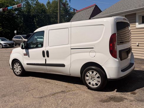 Used 2018 RAM ProMaster City Tradesman SLT FWD image 4