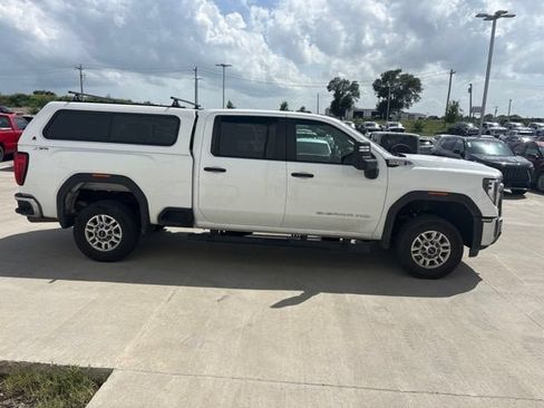 Used 2025 GMC Sierra 2500 Pro w/ Convenience Package AWD/4WD image 2