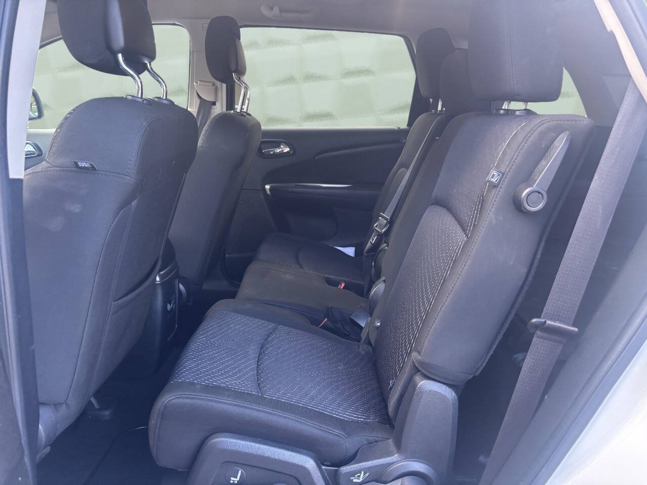 Used 2019 Dodge Journey SE w/ Connectivity Group FWD image 16