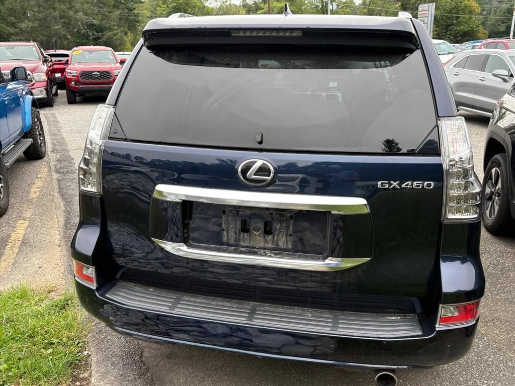 Used 2021 Lexus GX 460 Premium w/ Premium Package AWD/4WD image 7