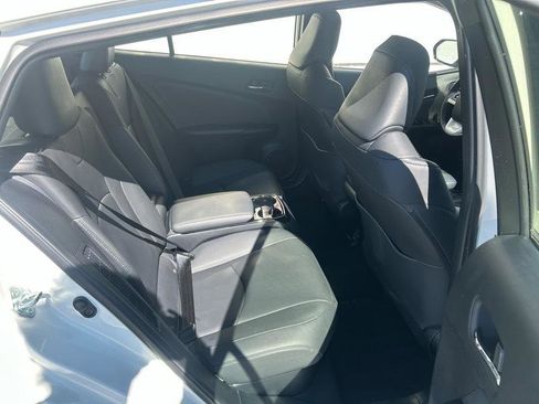 Used 2018 Toyota Prius Prime Advanced image 26