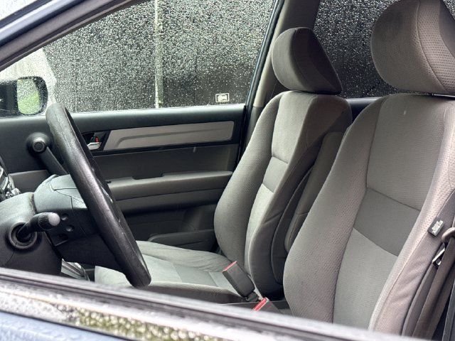 Used 2011 Honda CR-V SE image 16