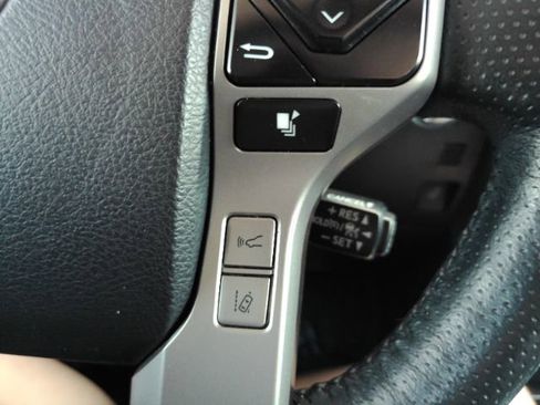 Used 2023 Toyota 4Runner SR5 Premium w/ Moonroof Package image 38