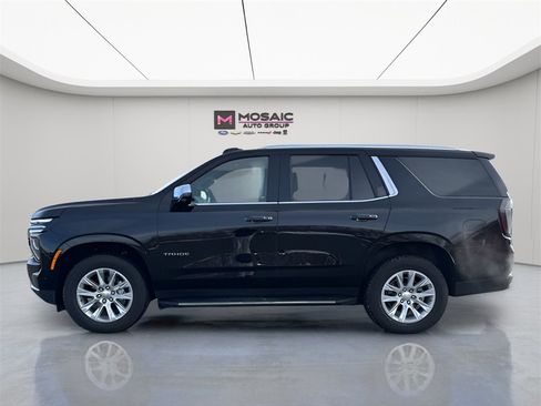Used 2025 Chevrolet Tahoe Premier image 4