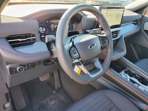 New 2026 Ford Explorer ST-Line image 8