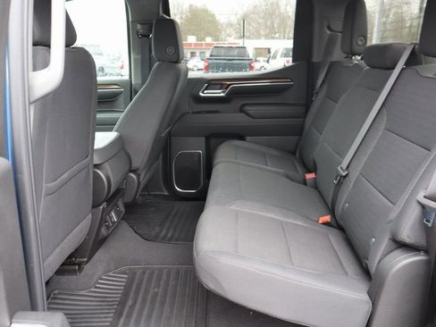 Used 2024 Chevrolet Silverado 1500 LT image 16