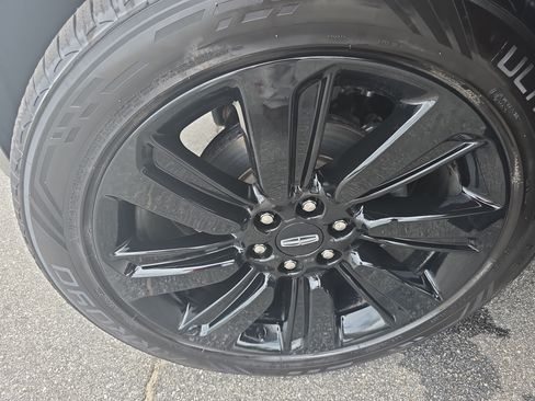 Certified 2024 Lincoln Navigator Black Label AWD/4WD image 33