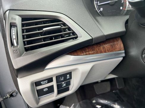 Used 2020 Acura MDX SH-AWD image 27
