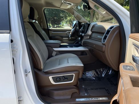 Used 2020 RAM 1500 Laramie AWD/4WD image 31