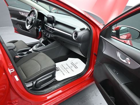 Used 2023 Kia Forte LXS image 25