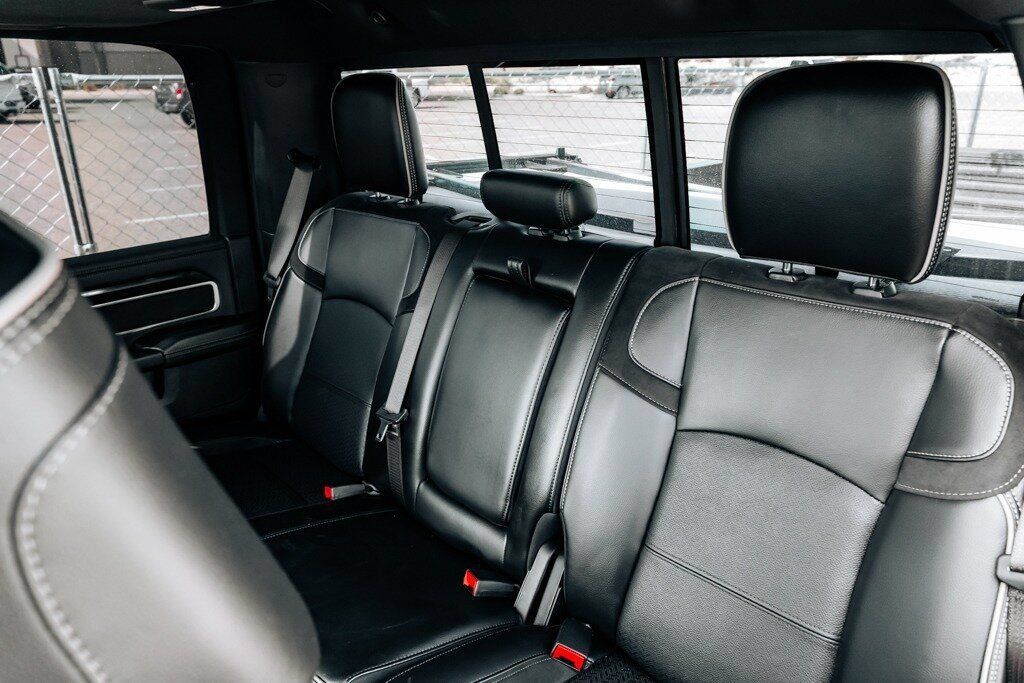 Used 2022 RAM 3500 Laramie AWD/4WD image 12