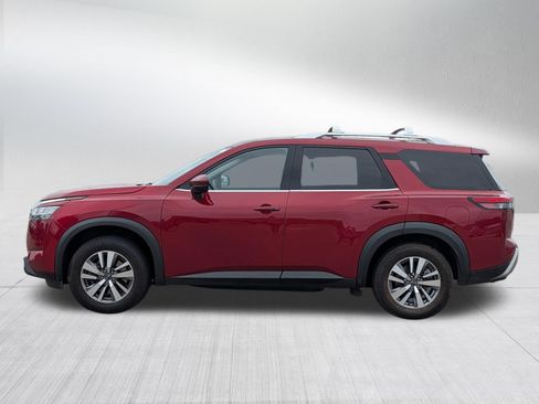 Used 2023 Nissan Pathfinder SL AWD/4WD image 4