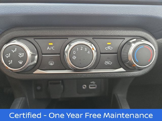 Certified 2025 Nissan Versa SV w/ Trunk Package FWD image 4