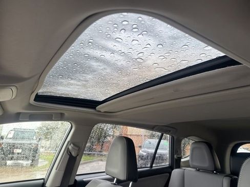 Used 2017 Toyota RAV4 Limited w/ Advanced Technology Package image 10