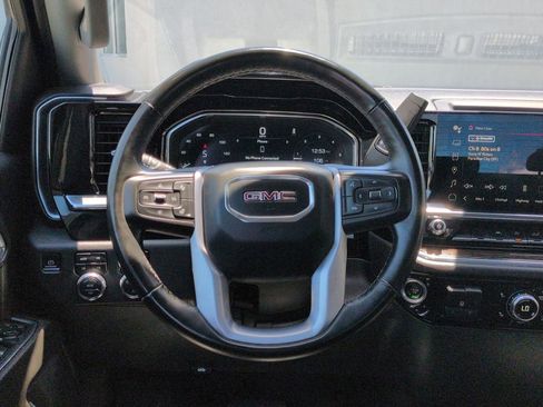 Used 2023 GMC Sierra 1500 SLE AWD/4WD image 19