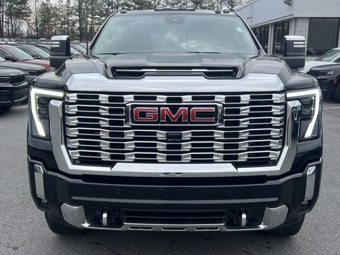 Used 2024 GMC Sierra 2500 Denali w/ Denali Reserve Package image 9