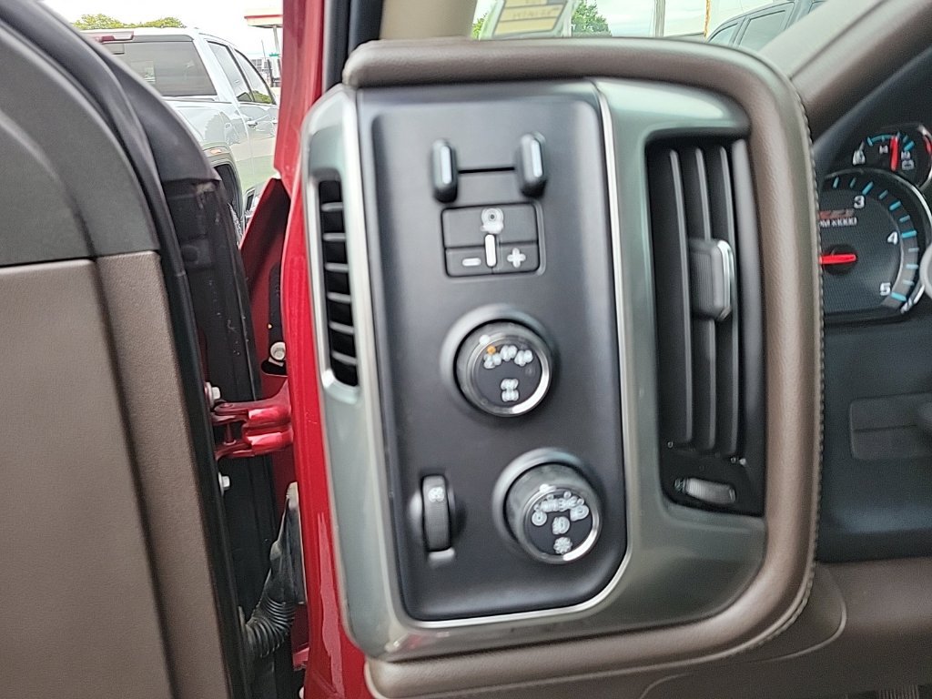 Used 2019 Chevrolet Silverado 2500 LTZ w/ Duramax Plus Package AWD/4WD image 10