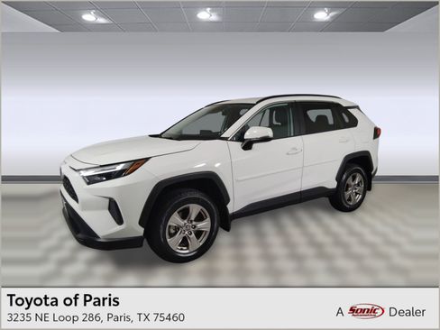 Used 2022 Toyota RAV4 XLE image 1