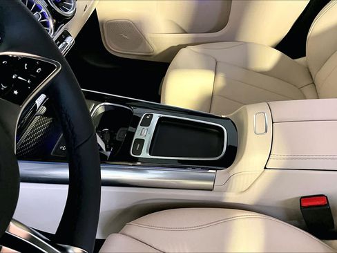 New 2026 Mercedes-Benz GLA 250 4MATIC image 10