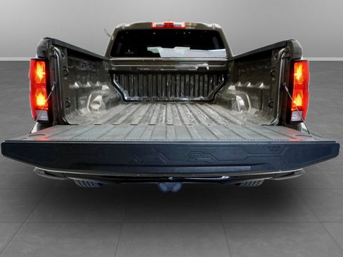 Used 2023 Chevrolet Colorado W/T RWD image 15
