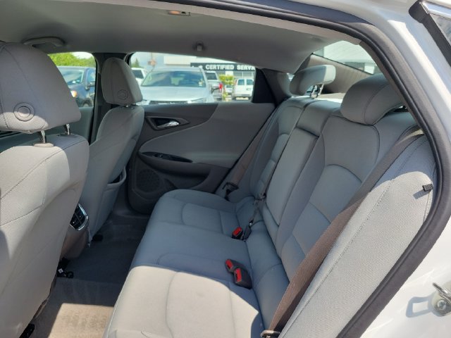 Used 2025 Chevrolet Malibu LT FWD image 11