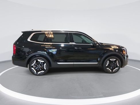 Used 2025 Kia Telluride S AWD/4WD image 4