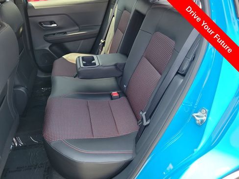 Used 2025 Nissan Kicks SR FWD image 25