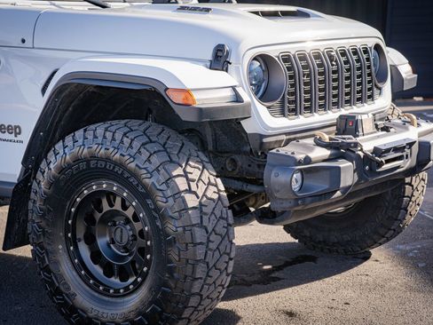 Used 2024 Jeep Wrangler Unlimited Rubicon 392 AWD/4WD image 4