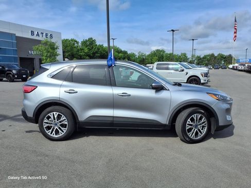 Certified 2022 Ford Escape SEL image 24