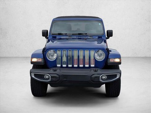 Used 2018 Jeep Wrangler Unlimited Sahara image 2