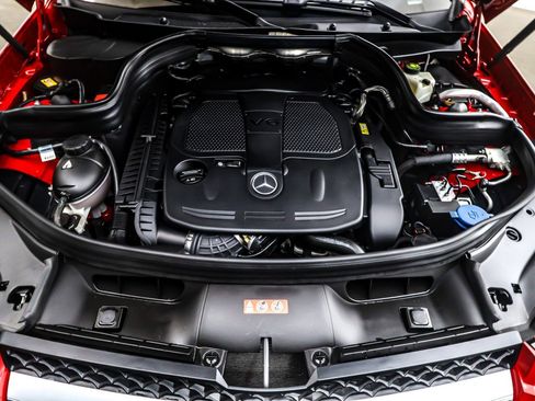Used 2015 Mercedes-Benz GLK 350 2WD image 11