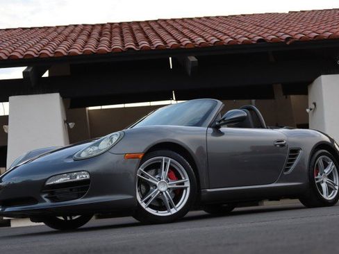 Used 2010 Porsche Boxster S RWD image 3
